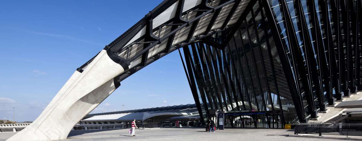 La gare Saint-Exup&eacute;ry &copy;www.b-rob.com