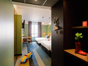 Chambre famille &copy; Greet H&ocirc;tel Lyon Confluence